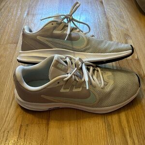 Nike Downshifter 9